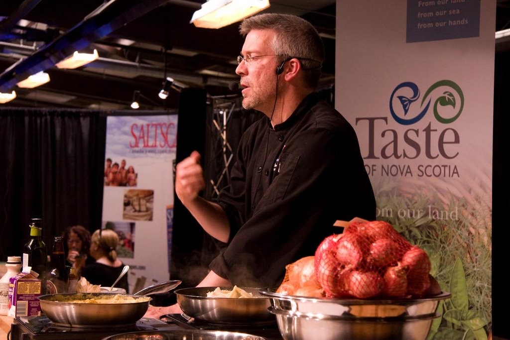 Chef Alan Crosby Chef Alan Crosby - Cutting Edge